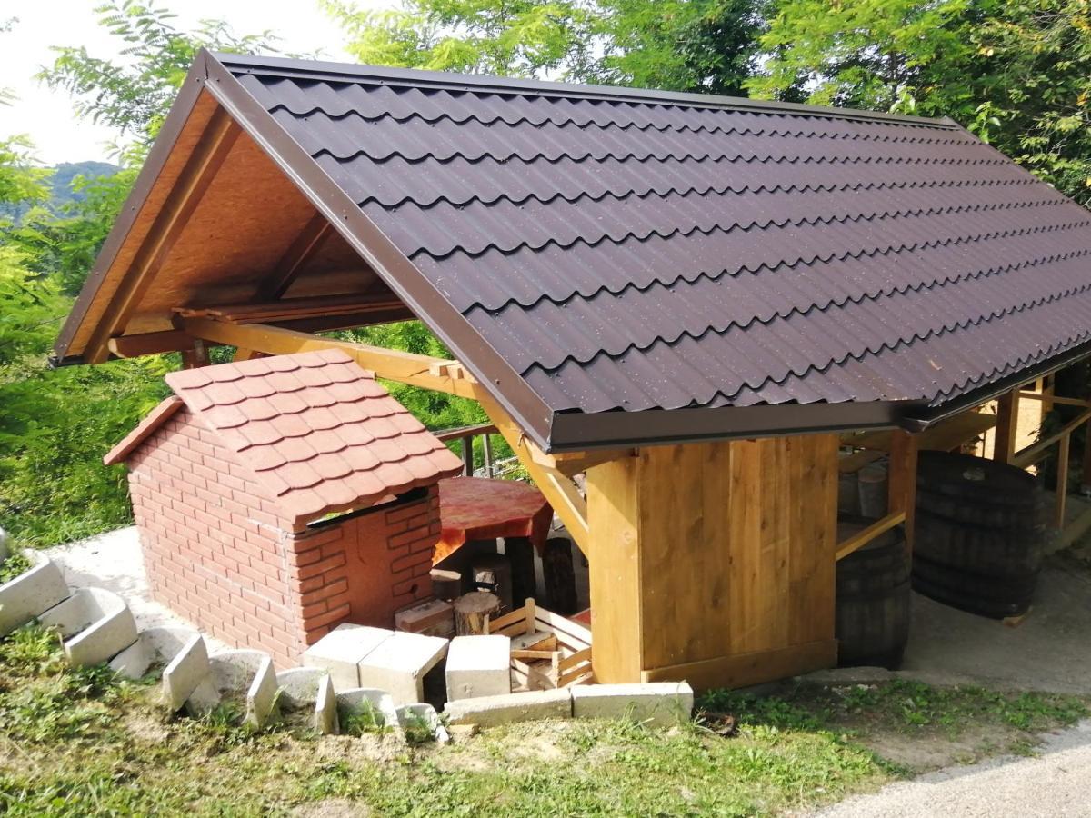 Robinzonski Smjestaj Tepes Tuheljske Toplice Exterior photo